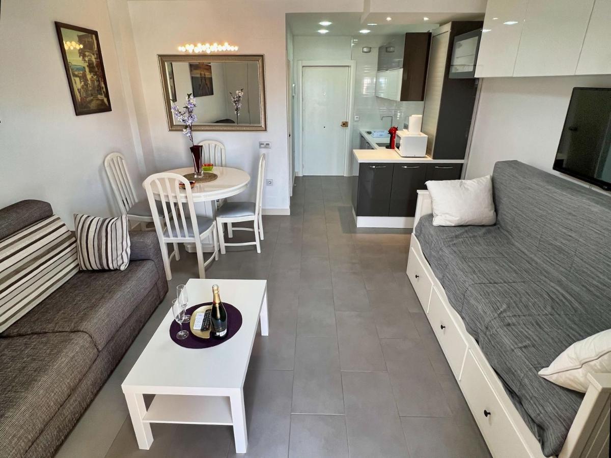 Benalbeach Playa - Estudio En Benalmadena Bagian luar foto
